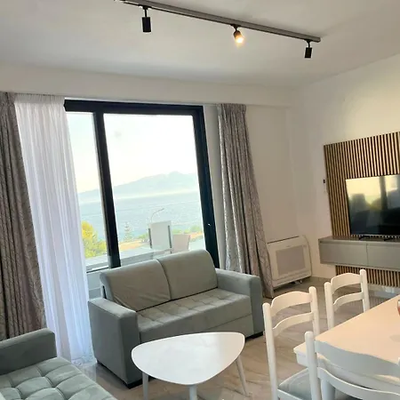Diamond Golden 3 Apartment