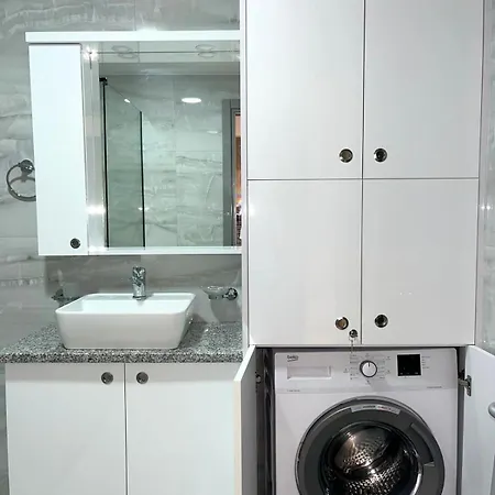 Apartment Diamond Golden 3 *